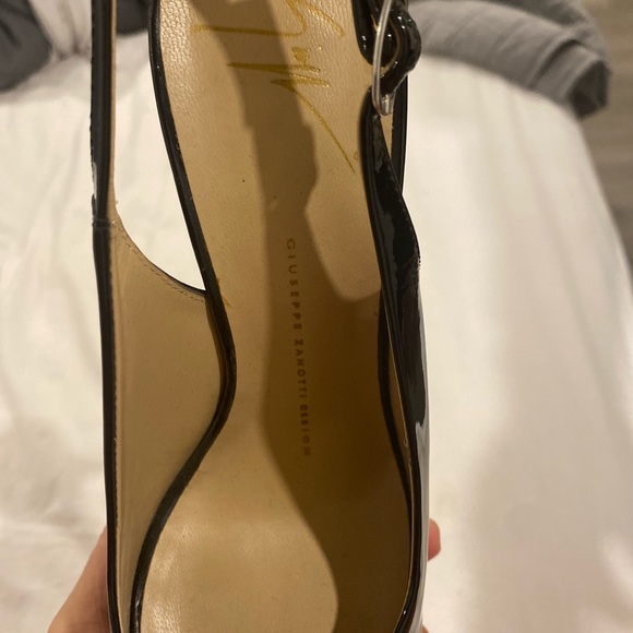 Giuseppe Zanotti patent leather pumps - Picture 4 of 5